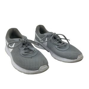 Nike Tanjun Women's Gray/White Athletic Sneakers Lace Shoes Size 10 Preowned